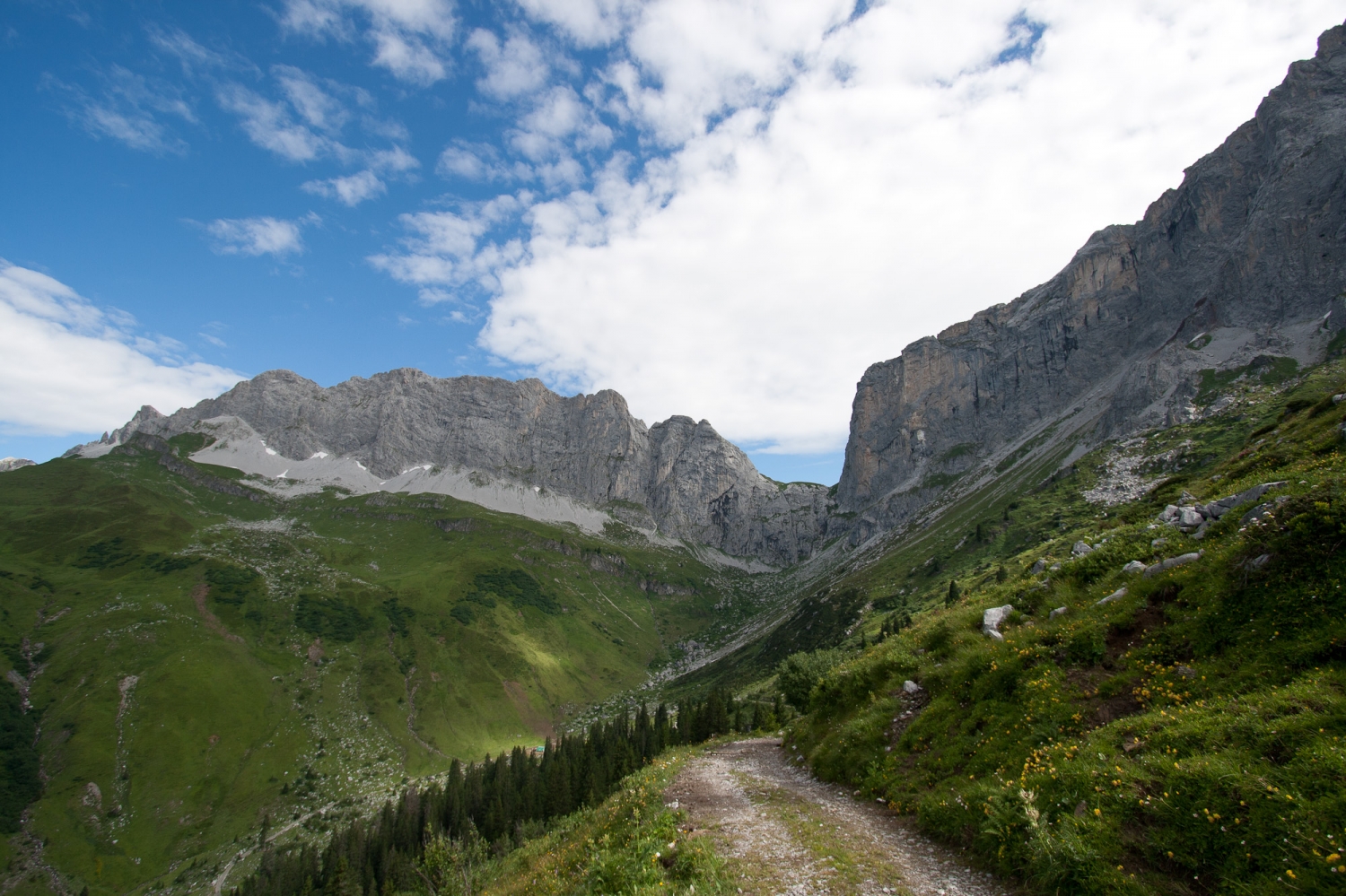 20120209000601_20080719_001